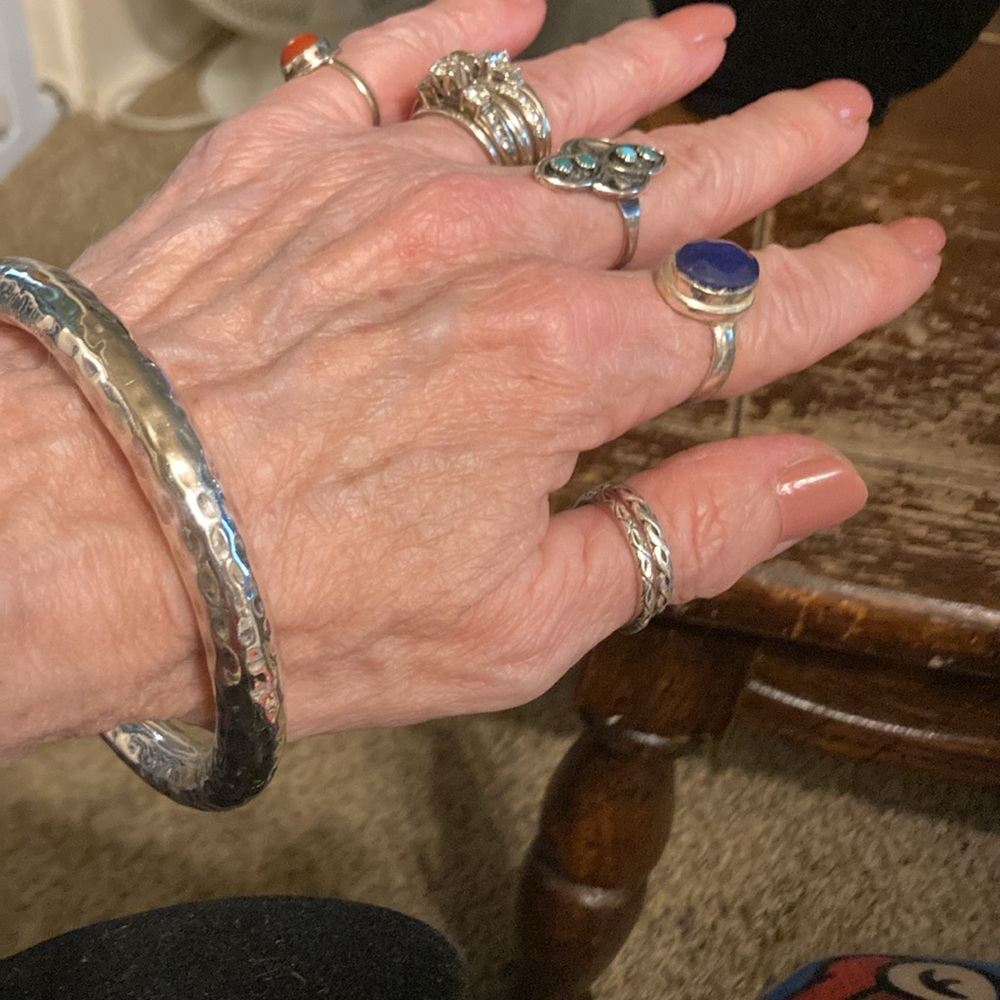 Mexico 925 stamped hammered bangle . Gorgeous design nice petina look to it - Picture 6 of 6
